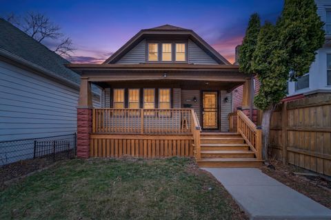 Photo of 2363 S 11th St, Milwaukee, WI 53215 (MLS # 1955436)