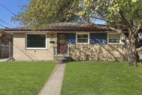 Photo of 7840 43rd Ave, Kenosha, WI 53142 (MLS # 1941196)
