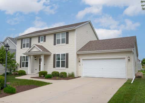 Photo of 280 Foxglove St, Port Washington, WI 53074 (MLS # 1965102)