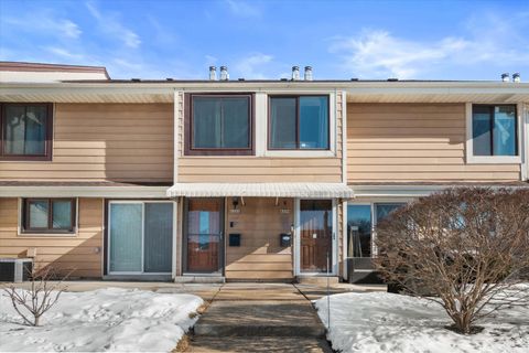 Photo of 6378 S 20th St, Milwaukee, WI 53221 (MLS # 1949608)