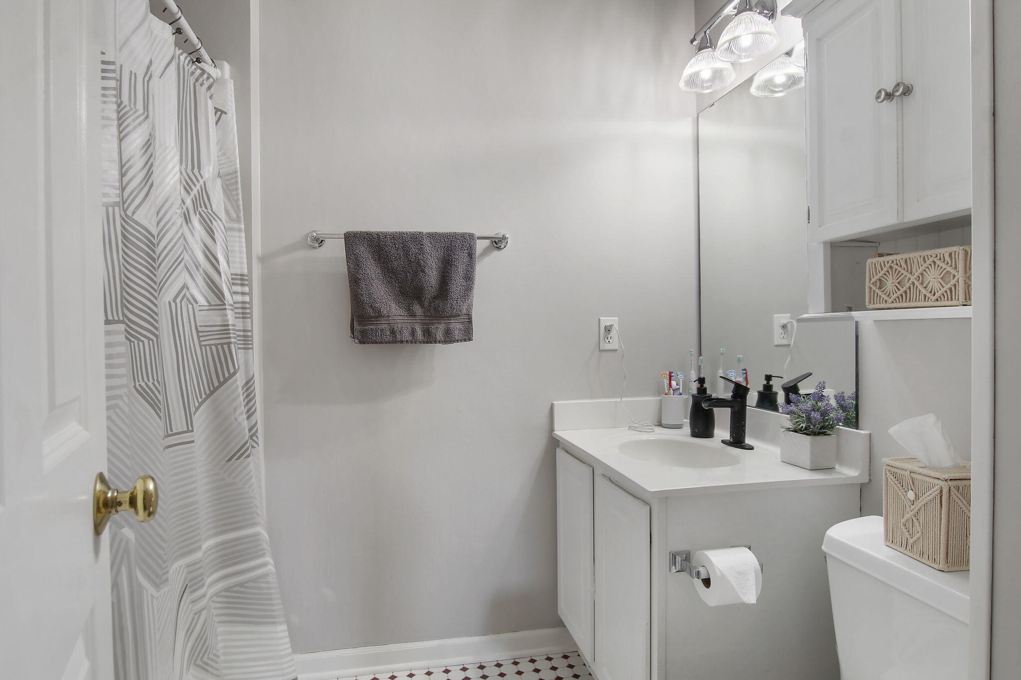 Kenosha, Wisconsin 53140, United States, 2 Bedrooms Bedrooms, ,3 BathroomsBathrooms,Residential,Pending,116145