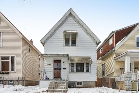 Photo of 2745 N Booth St, Milwaukee, WI 53212 (MLS # 1949868)