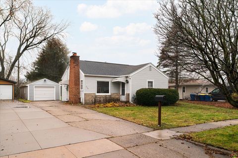 Photo of 715 715 Independence St, Viroqua, WI 54665 (MLS # 1944118)