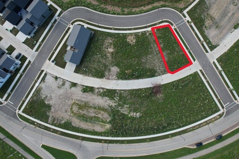 Photo of 9437 S Cypress Pl, Oak Creek, WI 53154 (MLS # 1968556)
