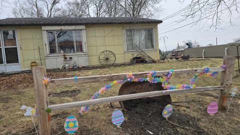 Photo of 105 N Jefferson St, Waterford, WI 53185 (MLS # 1957044)