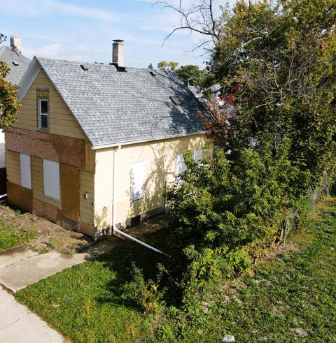 Photo of 1907 Clark St, Racine, WI 53403 (MLS # 1940315) Photo of 1907 Clark St, Racine, WI 53403 (MLS # 1940315)