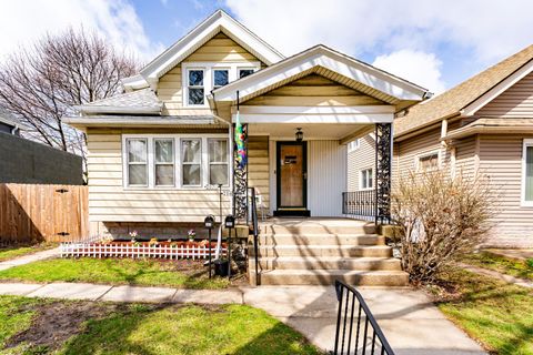 Photo of 2069 S 71st St S, West Allis, WI 53219 (MLS # 1958356)