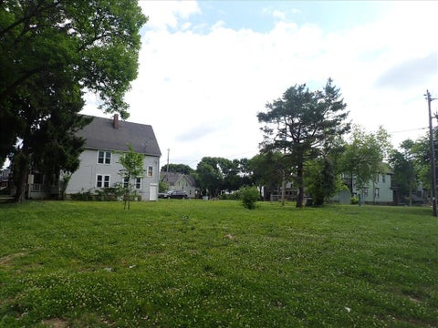 Photo of 2800 N 34th St, Milwaukee, WI 53210 (MLS # 1983444)
