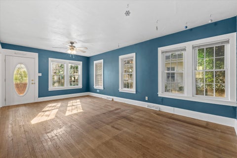 Photo of 5910 33 Ave, Kenosha, WI 53144 (MLS # 1979867)
