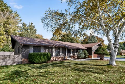 Photo of W150S7586 Dorothy Dr, Muskego, WI 53150 (MLS # 1941022)