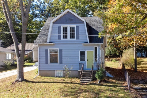 Photo of 92 Valley St, Williams Bay, WI 53191 (MLS # 1985149)