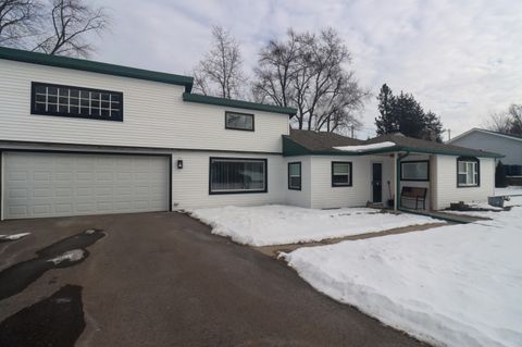 Photo of 6111 247th Ave, Paddock Lake, WI 53168 (MLS # 1950074)