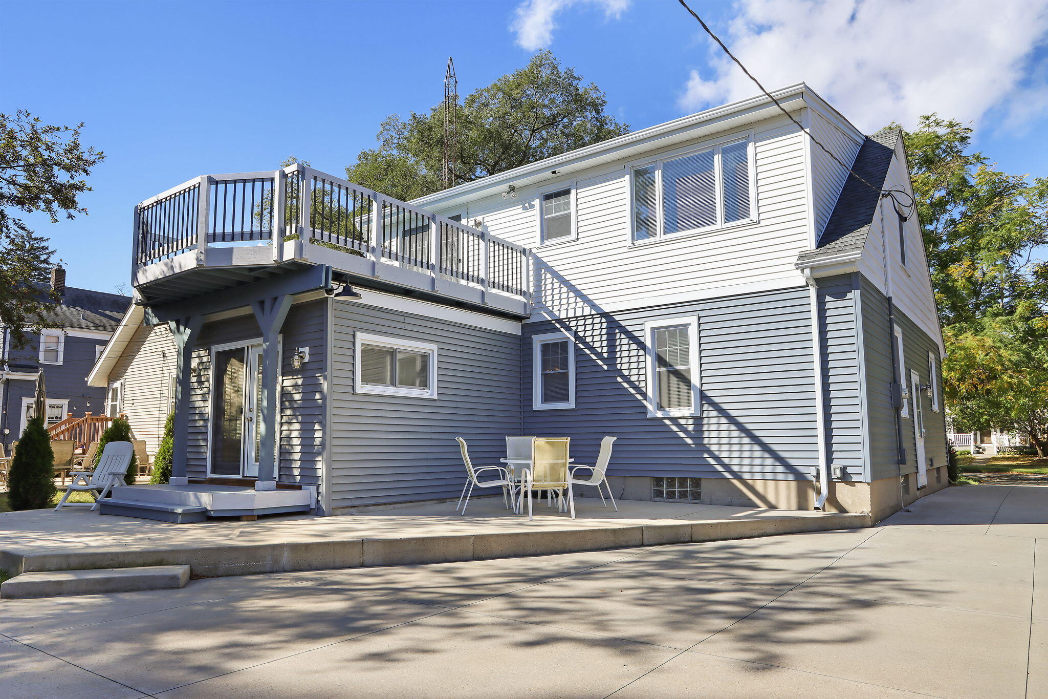 Kenosha, Wisconsin 53143, United States, 3 Bedrooms Bedrooms, ,2 BathroomsBathrooms,Residential,Active,227149