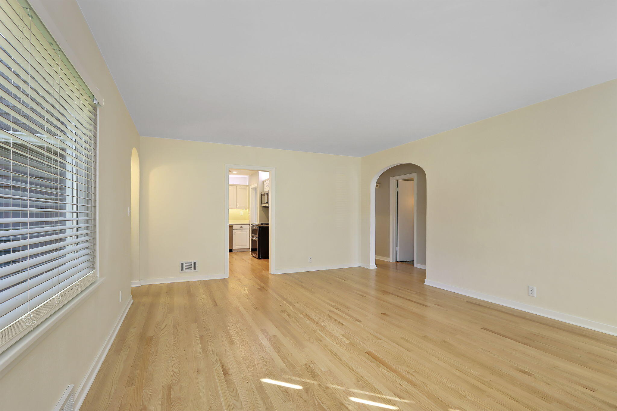 Kenosha, Wisconsin 53143, United States, 3 Bedrooms Bedrooms, ,2 BathroomsBathrooms,Residential,Active,227149