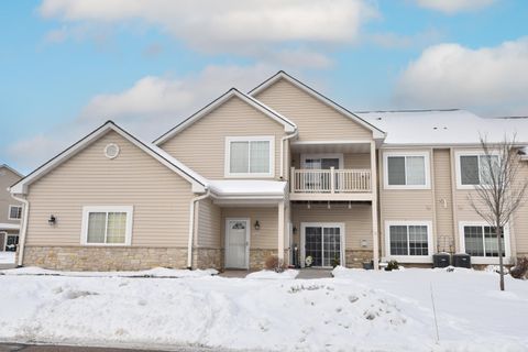 Photo of 21834 N Weather Edge Cir, Lannon, WI 53046 (MLS # 1944826)