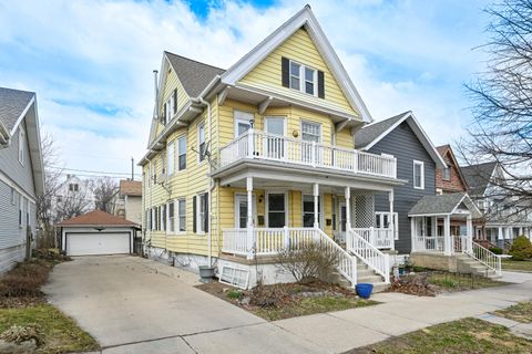 Photo of 2869 S Ellen St, Milwaukee, WI 53207 (MLS # 1955485)