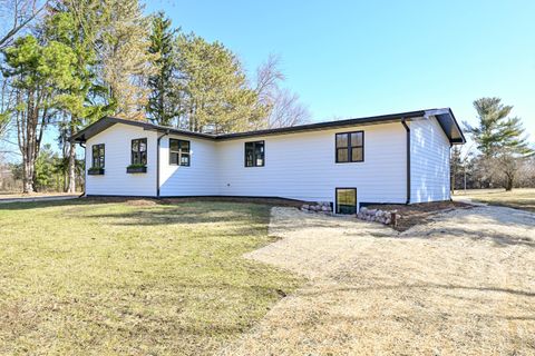 Photo of 8751 368th Ave, Randall, WI 53105 (MLS # 1953885)