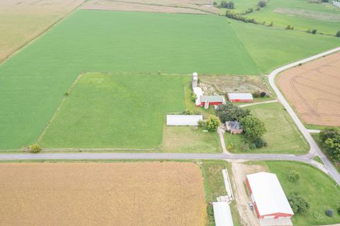Photo of W12040 Sullivan Rd, Portland, WI 53594 (MLS # 1966437)