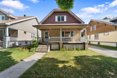 Photo of 2910 W Mitchell St, Milwaukee, WI 53215 (MLS # 1970501)