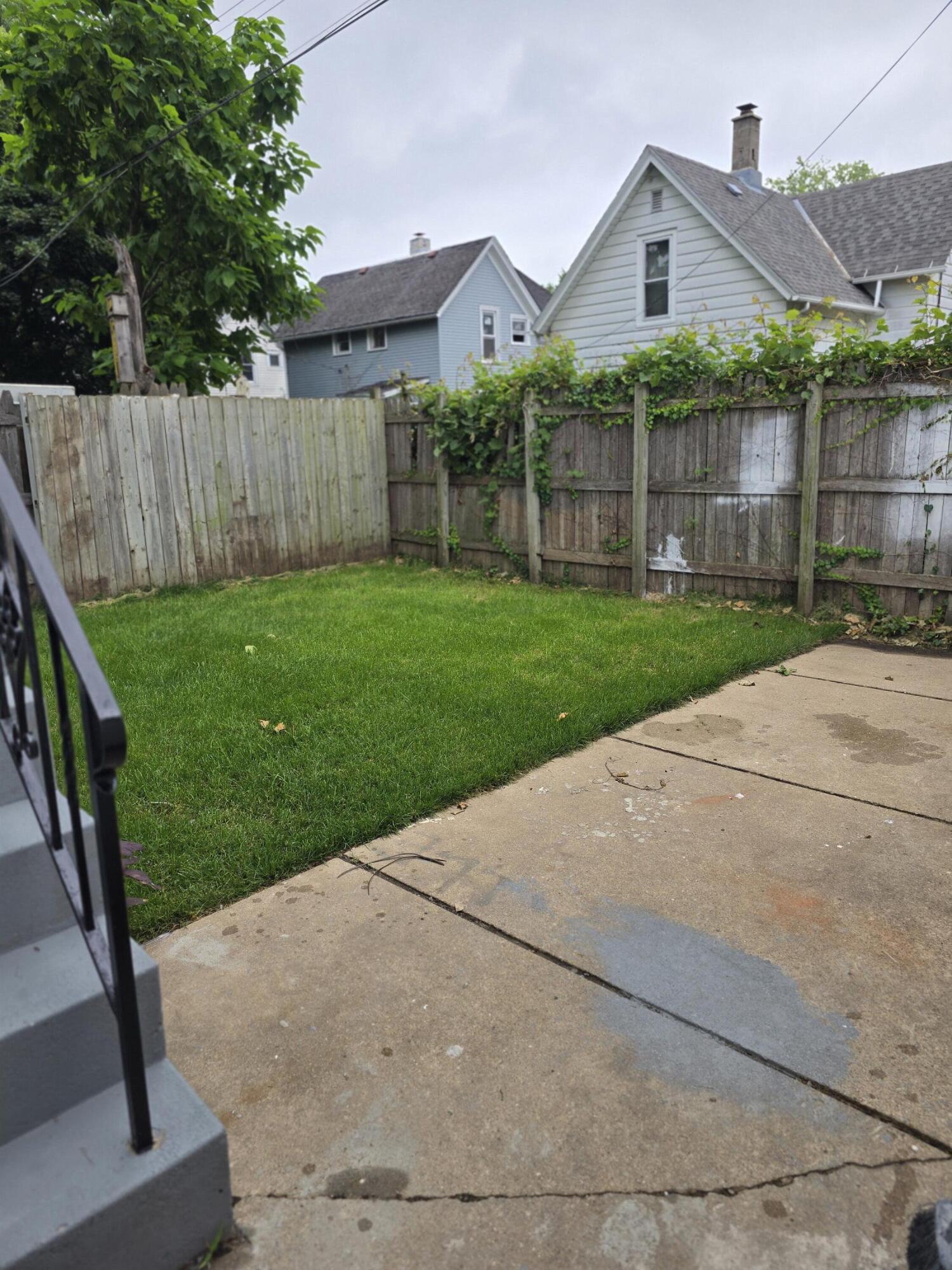 Racine, Wisconsin 53404, United States, 2 Bedrooms Bedrooms, ,2 BathroomsBathrooms,Residential,Active,183271