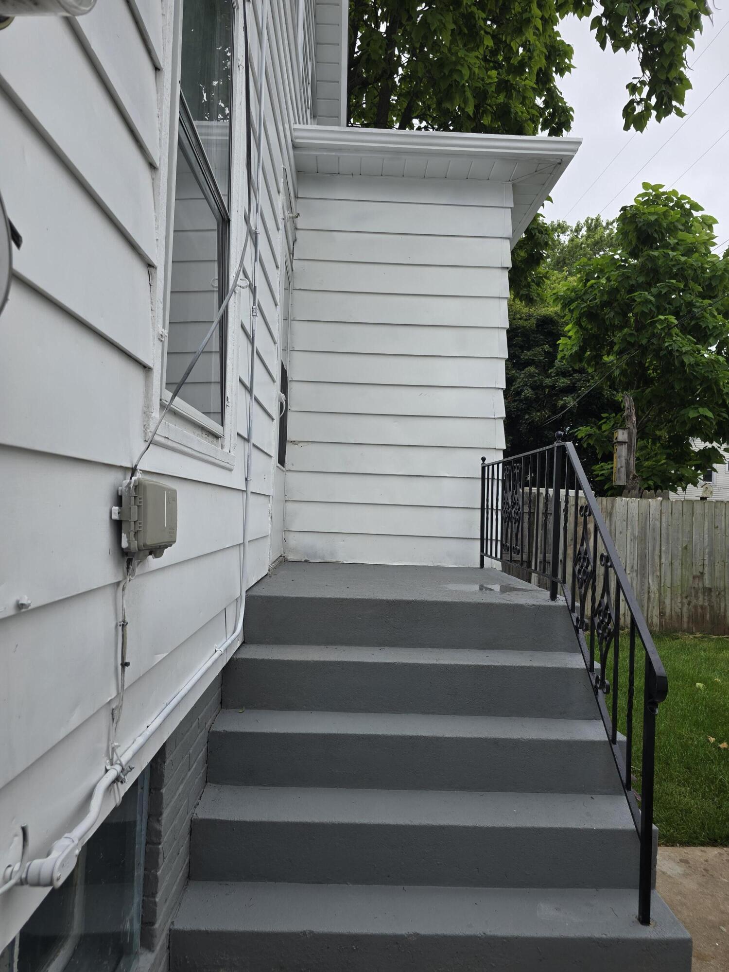 Racine, Wisconsin 53404, United States, 2 Bedrooms Bedrooms, ,2 BathroomsBathrooms,Residential,Active,183271