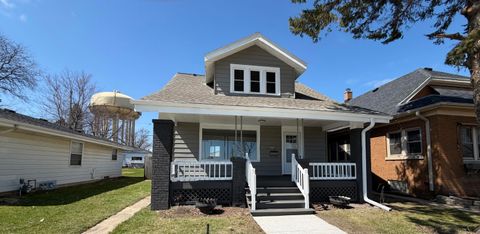 Photo of 1624 Carlisle Ave, Racine, WI 53404 (MLS # 1956651)