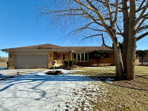 Photo of 7644 S Clement Ave, Oak Creek, WI 53154 (MLS # 1904172)