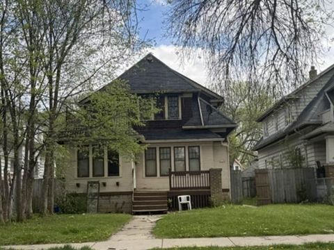 Photo of 3530 N 39th St, Milwaukee, WI 53216 (MLS # 1963188)