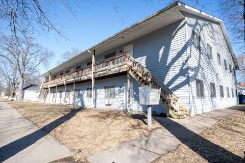 Photo of 410 10th St N, La Crosse, WI 54601 (MLS # 1950865)