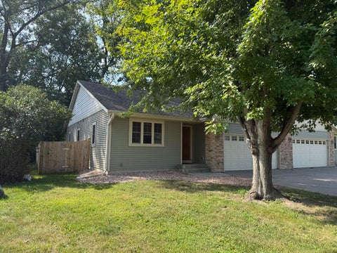 Photo of 422 Callaway Blvd, Campbell, WI 54603 (MLS # 1978875)