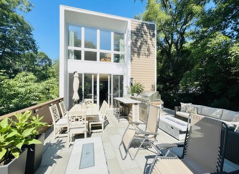 Photo of 6022 N Sunny Point Rd, Milwaukee, WI 53209 (MLS # 1971586)
