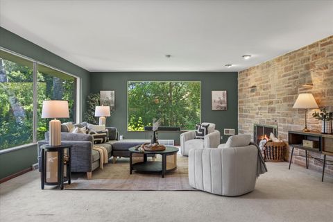Photo of 2416 W Dean Ct, River Hills, WI 53217 (MLS # 1939721)