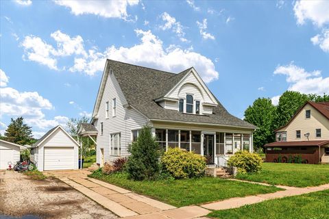 Photo of 215 N Cushman Ave, Viola, WI 54664 (MLS # 1963901)