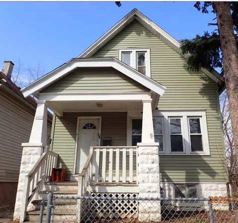 Photo of 2925 N 23rd St, Milwaukee, WI 53206 (MLS # 1974496)