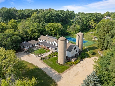 Photo of 650 S Main St, Fontana, WI 53125 (MLS # 1983975)