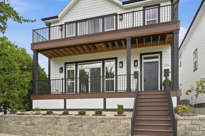 01_Front_Exterior
