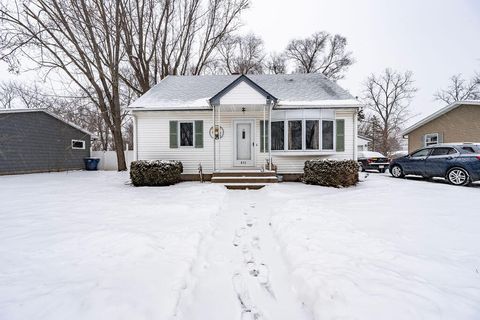 Photo of 811 Pierce St, Onalaska, WI 54650 (MLS # 1948711)