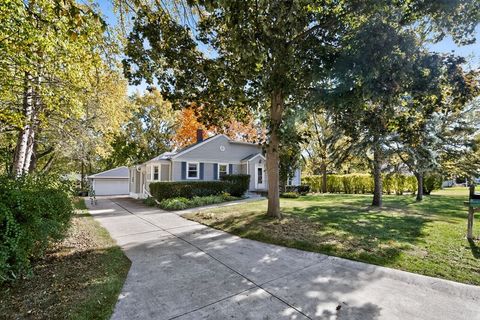 4520 N 106th St, Wauwatosa, WI 53225 - #: 1942221