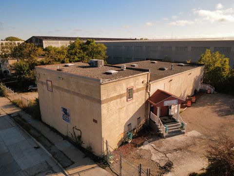 Photo of 5112 N 37th St, Milwaukee, WI 53209 (MLS # 1960870)
