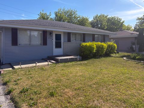 Photo of 5735 W Green tree Rd, Milwaukee, WI 53223 (MLS # 1966338)