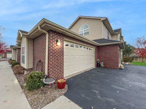 Photo of 1040 Covington Dr, Sheboygan Falls, WI 53085 (MLS # 1941240)