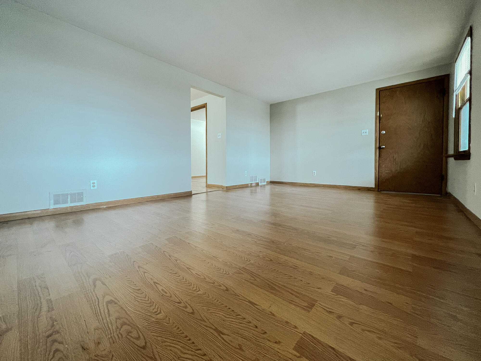 Milwaukee, Wisconsin 53222, United States, 4 Bedrooms Bedrooms, ,3 BathroomsBathrooms,Residential,Active,221770