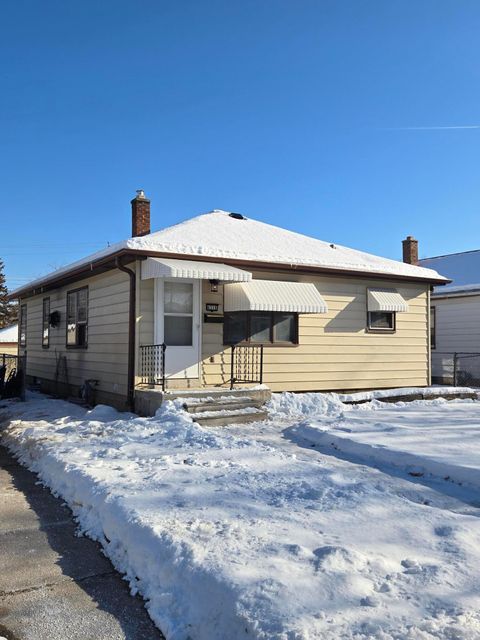 Photo of 4316 N 73rd St, Milwaukee, WI 53216 (MLS # 1947833)