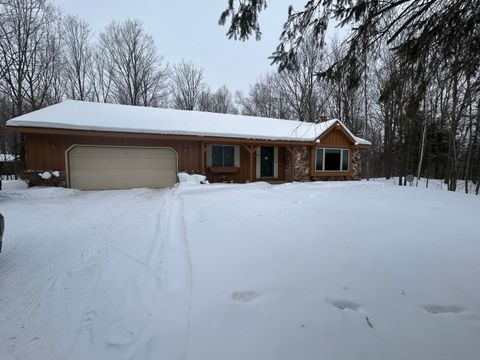 Photo of 8420 Southview Dr, Lincoln, WI 54520 (MLS # 1949280)