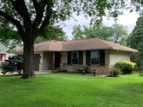Photo of 625 N Hine Ave, Waukesha, WI 53188 (MLS # 1976424)