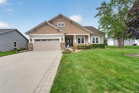 Photo of 1836 N Sunnyslope Dr, Mount Pleasant, WI 53406 (MLS # 1979921)