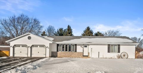 Photo of 202 Highland Ave, Fort Atkinson, WI 53538 (MLS # 1949506)