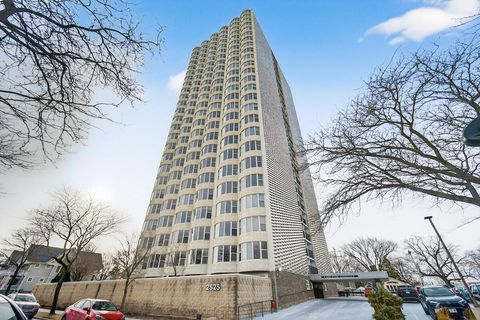 Photo of 2525 S Shore Dr, Milwaukee, WI 53207 (MLS # 1946499)