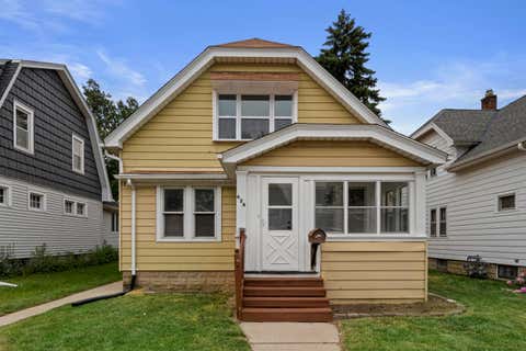 Photo of 624 Menomonee Ave, South Milwaukee, WI 53172 (MLS # 1911271)