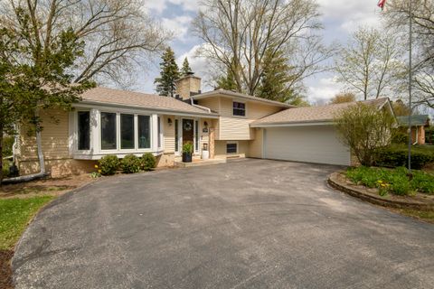 Photo of 17900 Continental Dr, Brookfield, WI 53045 (MLS # 1959724)